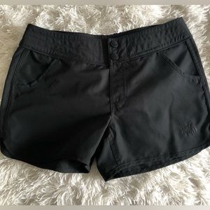 North face shorts size 8